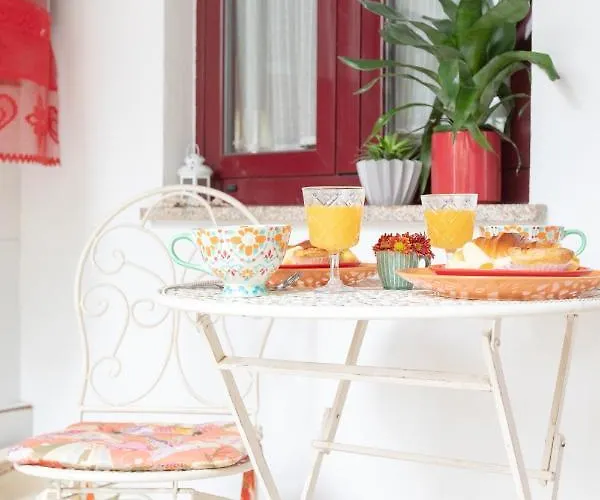 Daire Red House 2- With Terrace *