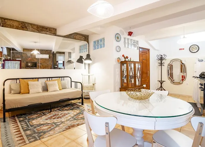 Red House 2- With Terrace * Oporto